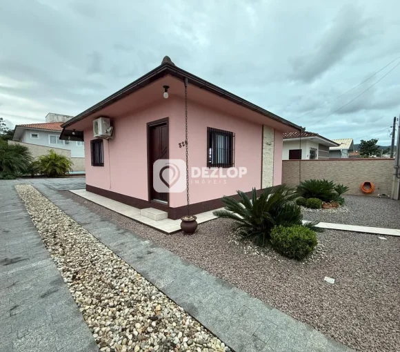 Casa à venda na Cachoeiras, em Biguaçu - SC | 2 Quartos - Destaque