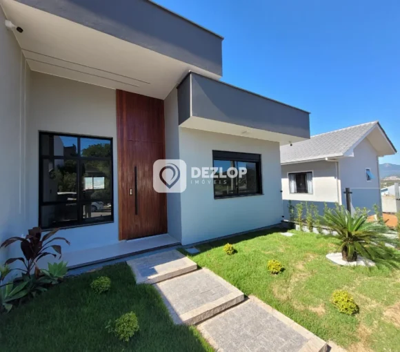 Casa à venda na Potecas em São José - SC | 3 Quartos sendo 1 Suíte - Destaque