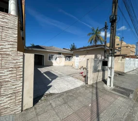 Casa à venda na Praia João Rosa em Biguaçu - SC | 3 Quartos - 02