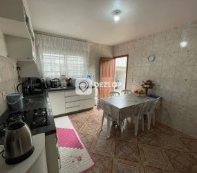 Casa à venda na Serraria em São José - SC | 3 Quartos sendo 1 Suíte - 03