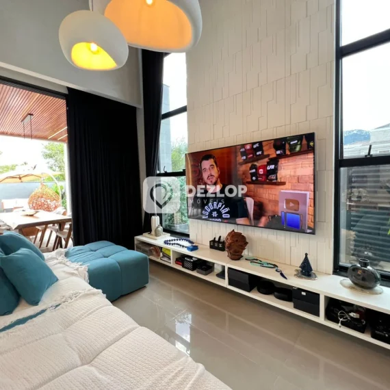 Casa à venda no Bairro Deltaville, Biguaçu | 3 Quartos sendo 3 Suítes - 01