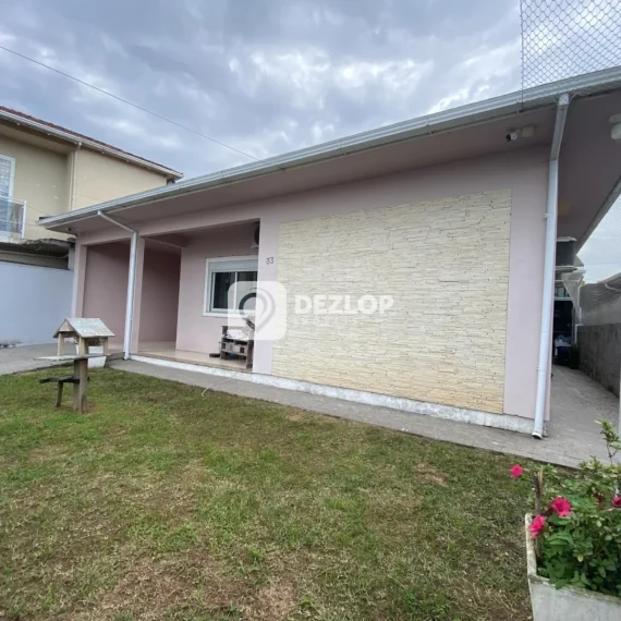 Casa à venda no Centro, Biguaçu | 4 Quartos - 01