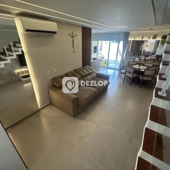 Casa à venda no Deltaville, Biguaçu | 3 Quartos, 1 Suíte no Cond. Brisas Parque - 01