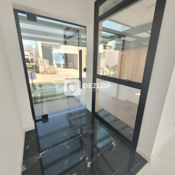 Casa à venda no Deltaville, Biguaçu | 3 Quartos, 1 Suíte no Cond. Brisas Parque - 02