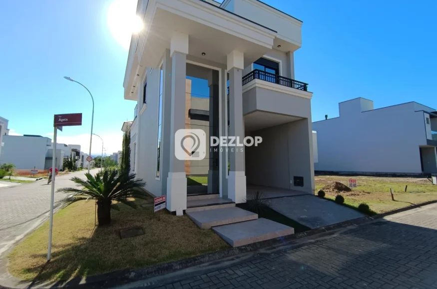 Casa à venda no Deltaville, Biguaçu | 3 Quartos, 1 Suíte no Cond. Brisas Parque - Destaque