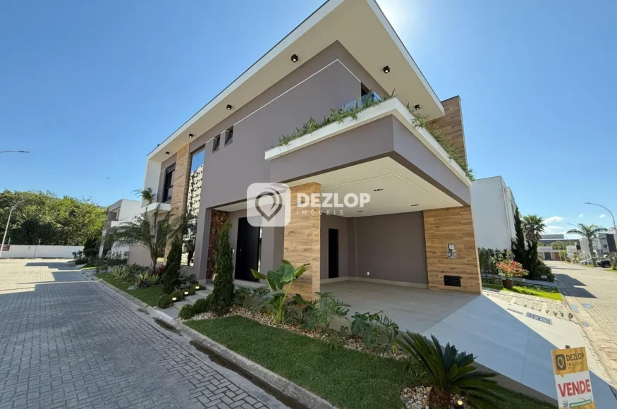 Casa à venda no Deltaville, Biguaçu | 3 Quartos, 1 Suíte no Cond. Brisas Parque - Destaque