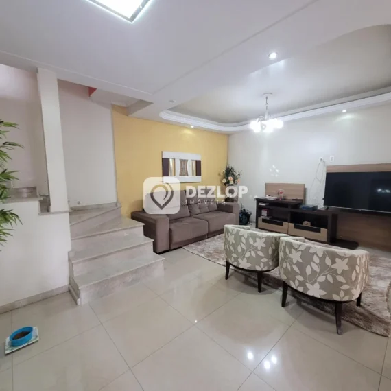 Casa à venda no Ipiranga, São José | 2 Quartos sendo 1 Suíte - 01