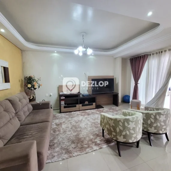 Casa à venda no Ipiranga, São José | 2 Quartos sendo 1 Suíte - 02