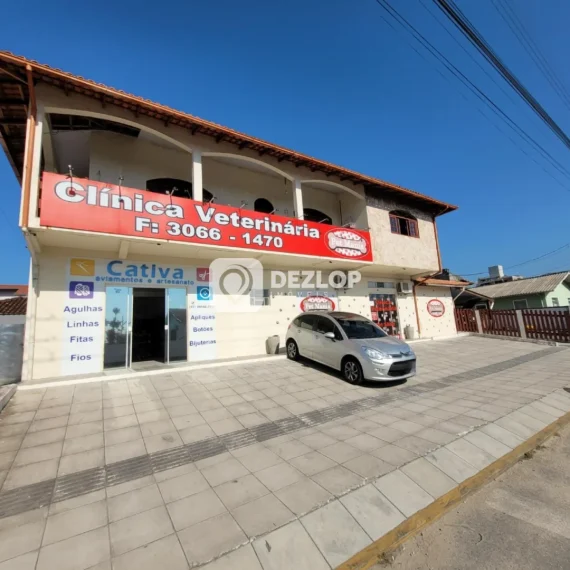 Casa à venda no Rio Caveiras, Biguaçu | 4 Quartos sendo 1 Suíte - 01