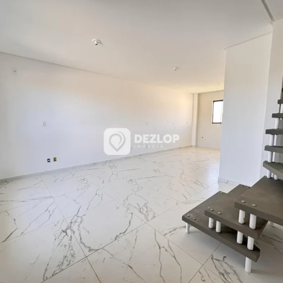 Sobrado à venda em Areias do Meio, Gov. Celso Ramos | 2 Quartos sendo 2 Suítes - 02