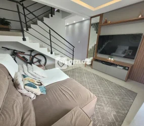 Sobrado à venda em Forquilhas, em São José - SC | 2 Quartos - 02