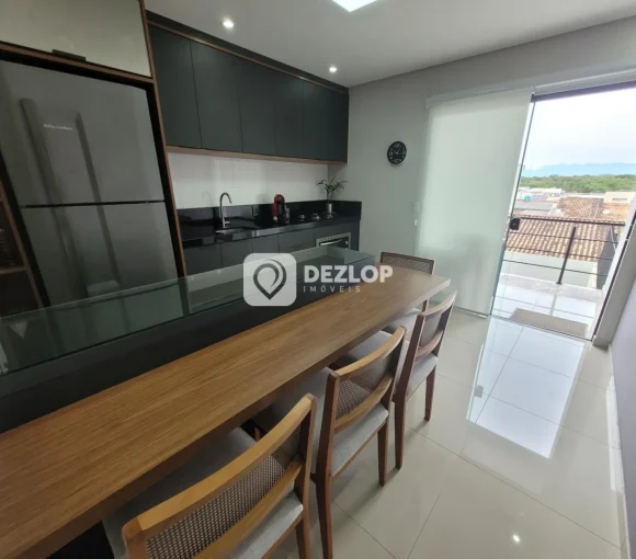 Sobrado à venda em Forquilhas, em São José - SC | 2 Quartos - Destaque