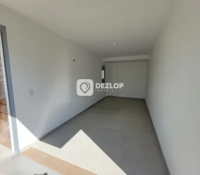 Sobrado à venda em Forquilhas, em São José - SC | 2 Quartos sendo 1 Suíte - 02