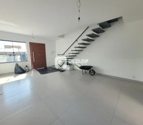 Sobrado à venda na Areias do Meio em Governador Celso Ramos - SC | 2 Quartos - 02