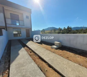 Sobrado à venda na Areias do Meio em Governador Celso Ramos - SC | 2 Quartos sendo 2 Suítes - 01