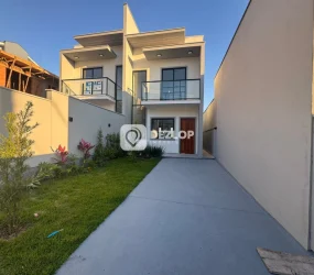 Sobrado à venda na Potecas em São José - SC | 2 Quartos sendo 2 Suítes - 01