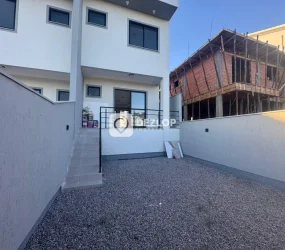 Sobrado à venda na Potecas em São José - SC | 2 Quartos sendo 2 Suítes - 02