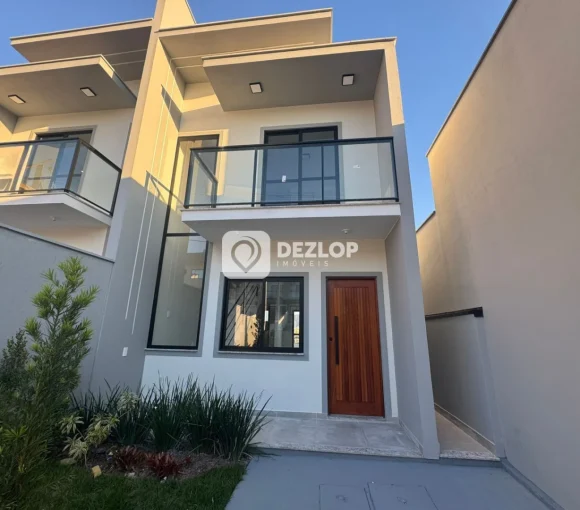 Sobrado à venda na Potecas em São José - SC | 2 Quartos sendo 2 Suítes - Destaque