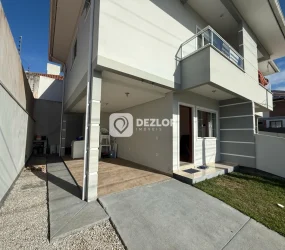 Sobrado à venda na Potecas em São José - SC | 3 Quartos sendo 1 Suíte - 02