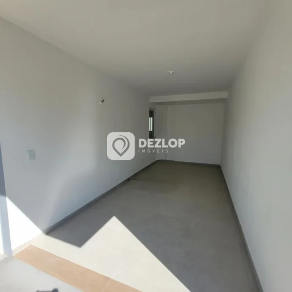Sobrado à venda no Forquilhas, São José | 2 Quartos sendo 1 Suíte - 02