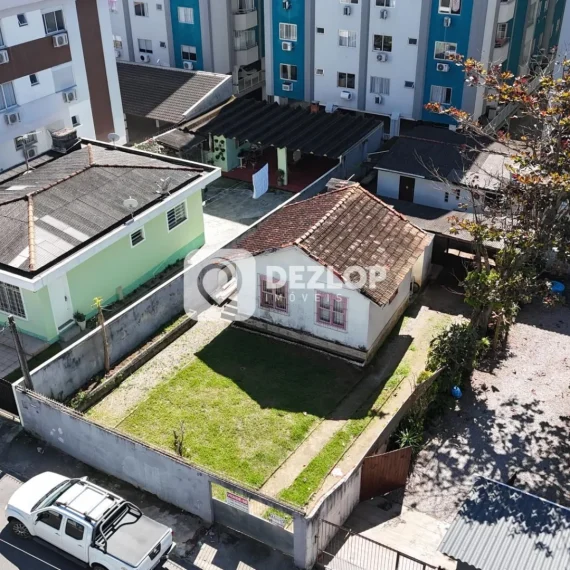Terreno à venda em Barreiros, São José - SC - 02