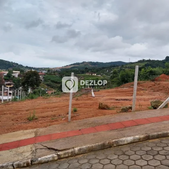 Terreno à venda em Fundos, Biguaçu - SC - 01