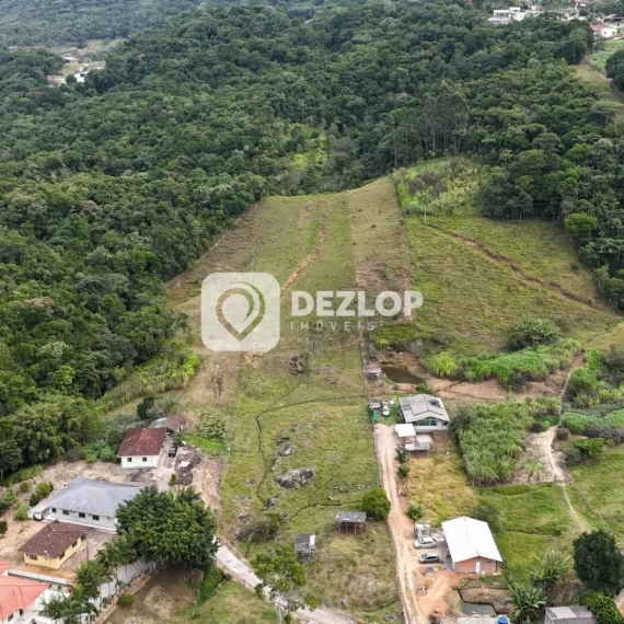 Terreno à venda em Fundos, Biguaçu - SC - 01