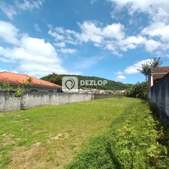 Terreno à venda em Fundos, Biguaçu - SC - 02