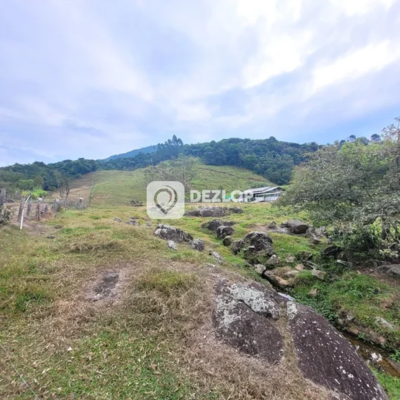 Terreno à venda em Fundos, Biguaçu - SC - 02