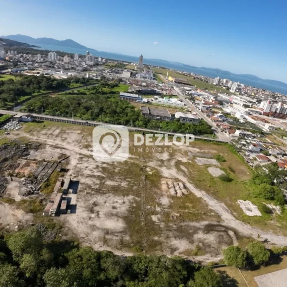 Terreno à venda em Rio Caveiras, Biguaçu - SC - 01