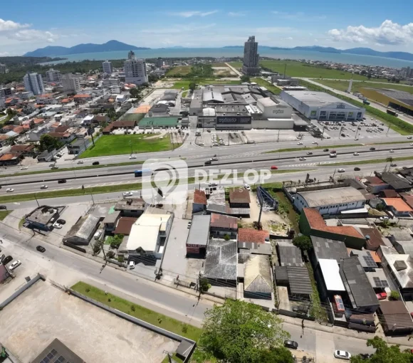 Terreno à venda em Rio Caveiras, em Biguaçu - SC. - 01