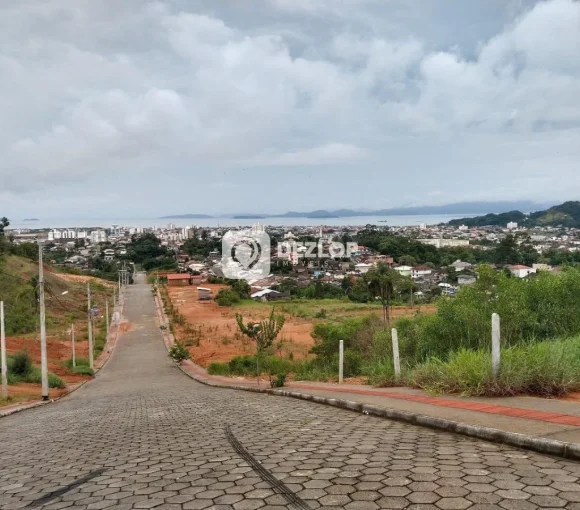 Terreno à venda na região dos Fundos em Biguaçu - SC - Destaque