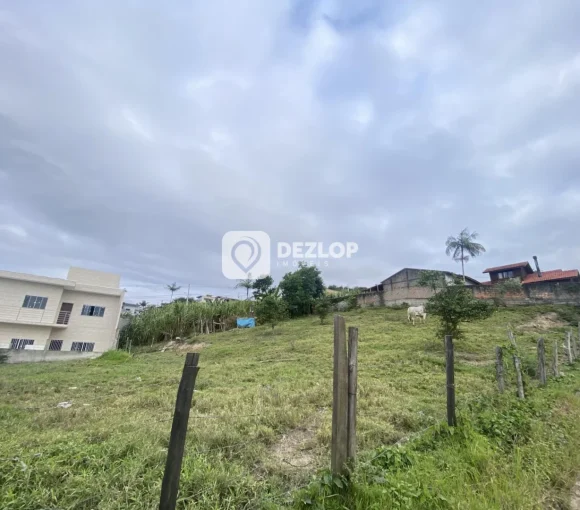 Terreno à venda na região dos Fundos em Biguaçu - SC - Destaque