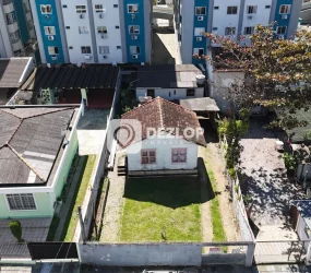 Terreno à venda no Barreiros, em São José - SC. - 01