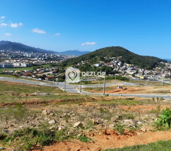 Terreno à venda no Jardim Janaína, Biguaçu - Destaque
