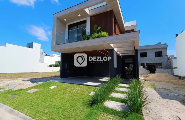 Casa à venda em Deltaville, Biguaçu - SC | 3 Quartos, 1 Suíte no Condomínio Costa do Sol - Destaque