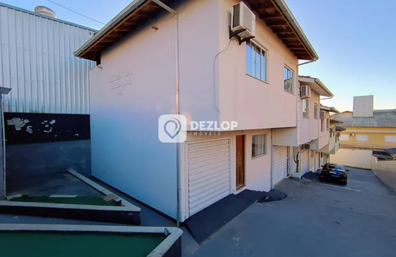 Sobrado à venda na Serraria em São José - SC | 2 Quartos no Residencial Verde Mar - Destaque