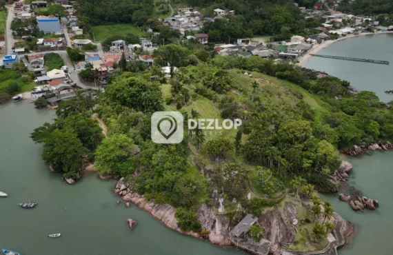 Chácara à venda na Caieira do Norte em Governador Celso Ramos - SC | 2 Quartos sendo 1 Suíte - Destaque