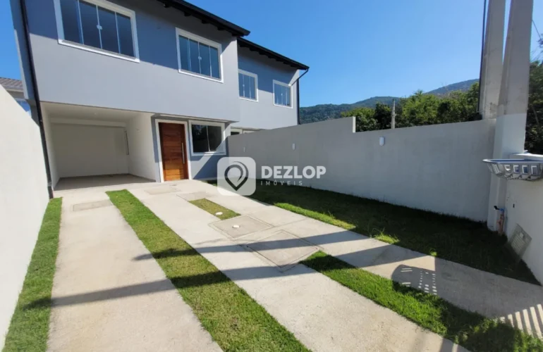 Sobrado à venda na Forquilhas em São José - SC | 2 Quartos sendo 1 Suíte - Destaque