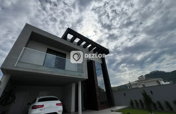 Casa à venda no Bairro Deltaville em Biguaçu - SC | 3 quartos sendo 3 suítes - Destaque