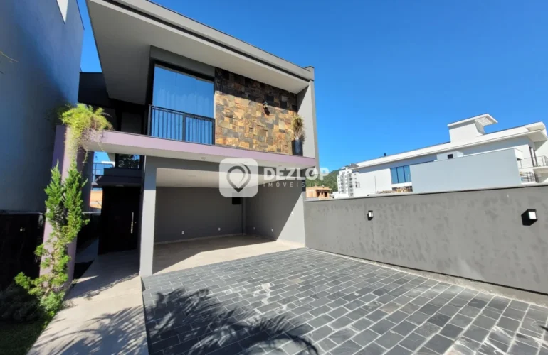 Casa à venda em Beira Rio, Biguaçu | 3 Quartos sendo 1 Suíte - Destaque