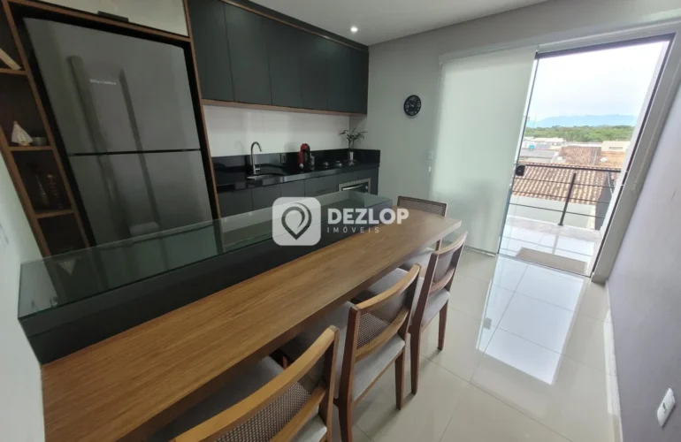 Sobrado à venda em Forquilhas, em São José - SC | 2 Quartos - Destaque