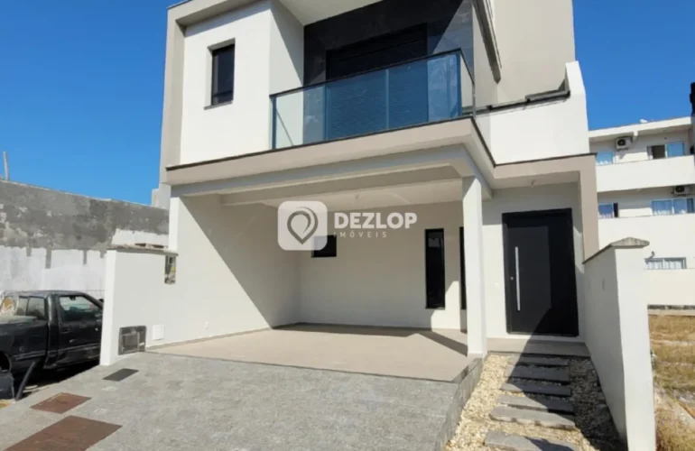 Casa à venda no Deltaville, Biguaçu | 3 Quartos, 3 Suítes no Cond. Brisas Parque - Destaque