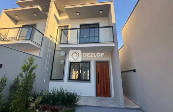 Sobrado à venda na Potecas em São José - SC | 2 Quartos sendo 2 Suítes - Destaque