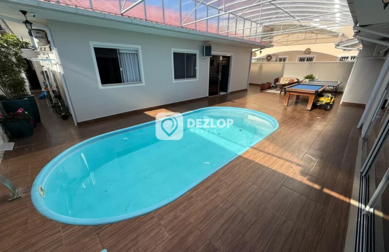 Dezlop Imóveis | A Melhor Imobiliária De Biguaçu E Região 49 Casa à venda na região do Vendaval em Biguaçu - SC | 3 Quartos sendo 1 Suíte - Destaque