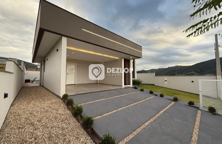 Dezlop Imóveis | A Melhor Imobiliária De Biguaçu E Região 39 Casa à venda na região central de Antônio Carlos - SC | 3 Quartos sendo 1 Suíte - Destaque