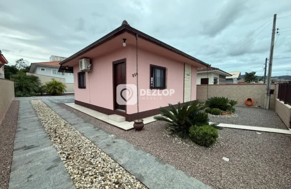 Casa à venda na Cachoeiras, em Biguaçu - SC | 2 Quartos - Destaque