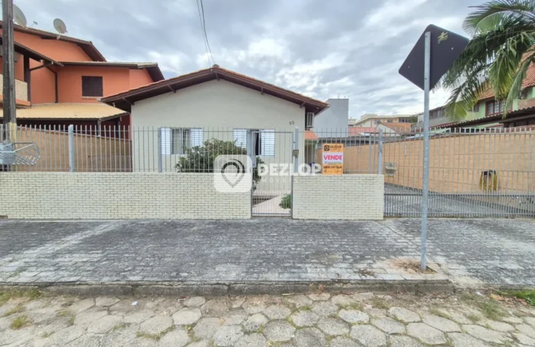 Casa à venda em Centro, São José - SC - Destaque