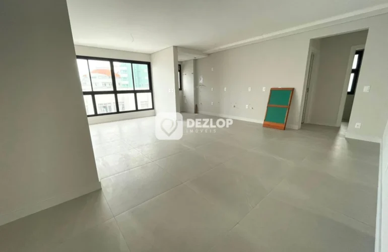 Apartamento à venda em Coqueiros, Florianópolis - SC | 2 Quartos sendo 1 Suíte - Destaque