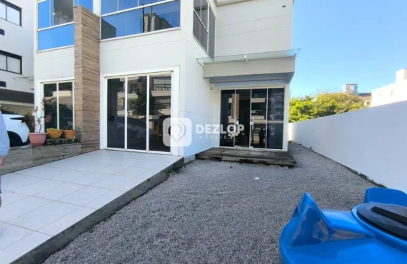 Sobrado à venda em Canto dos Ganchos, Gov. Celso Ramos - SC | 3 Quartos sendo 1 Suíte - Destaque